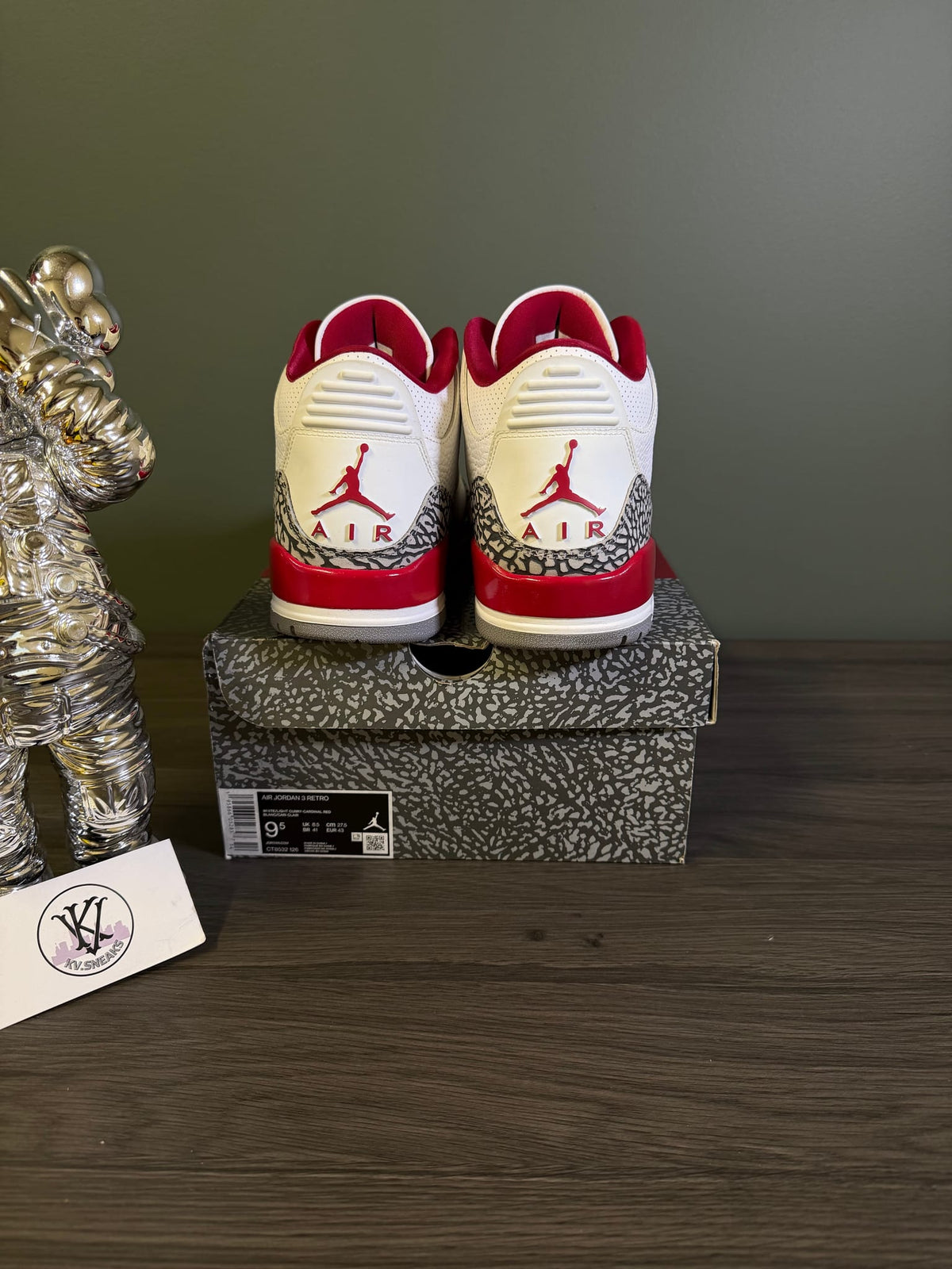 Jordan 3 Retro Cardinal Red
