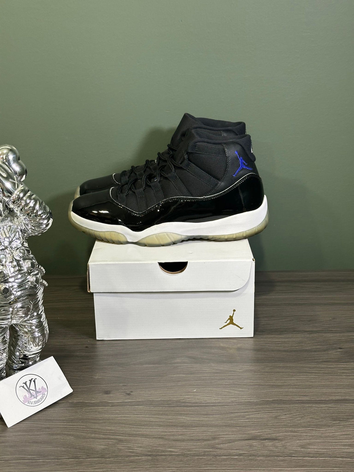 Jordan 11 Retro Space Jam (2016)