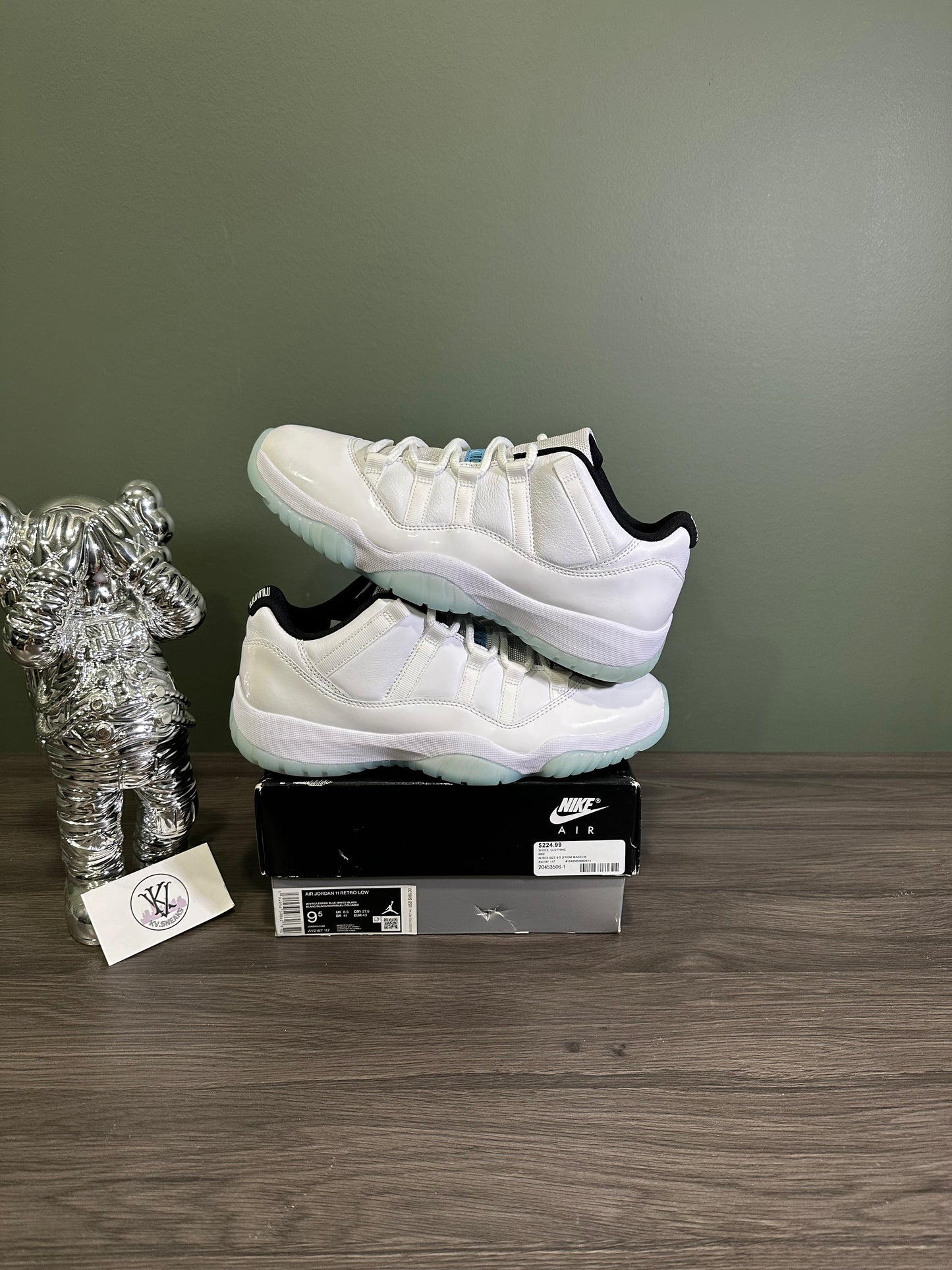 Jordan 11 Low Legend Blue
