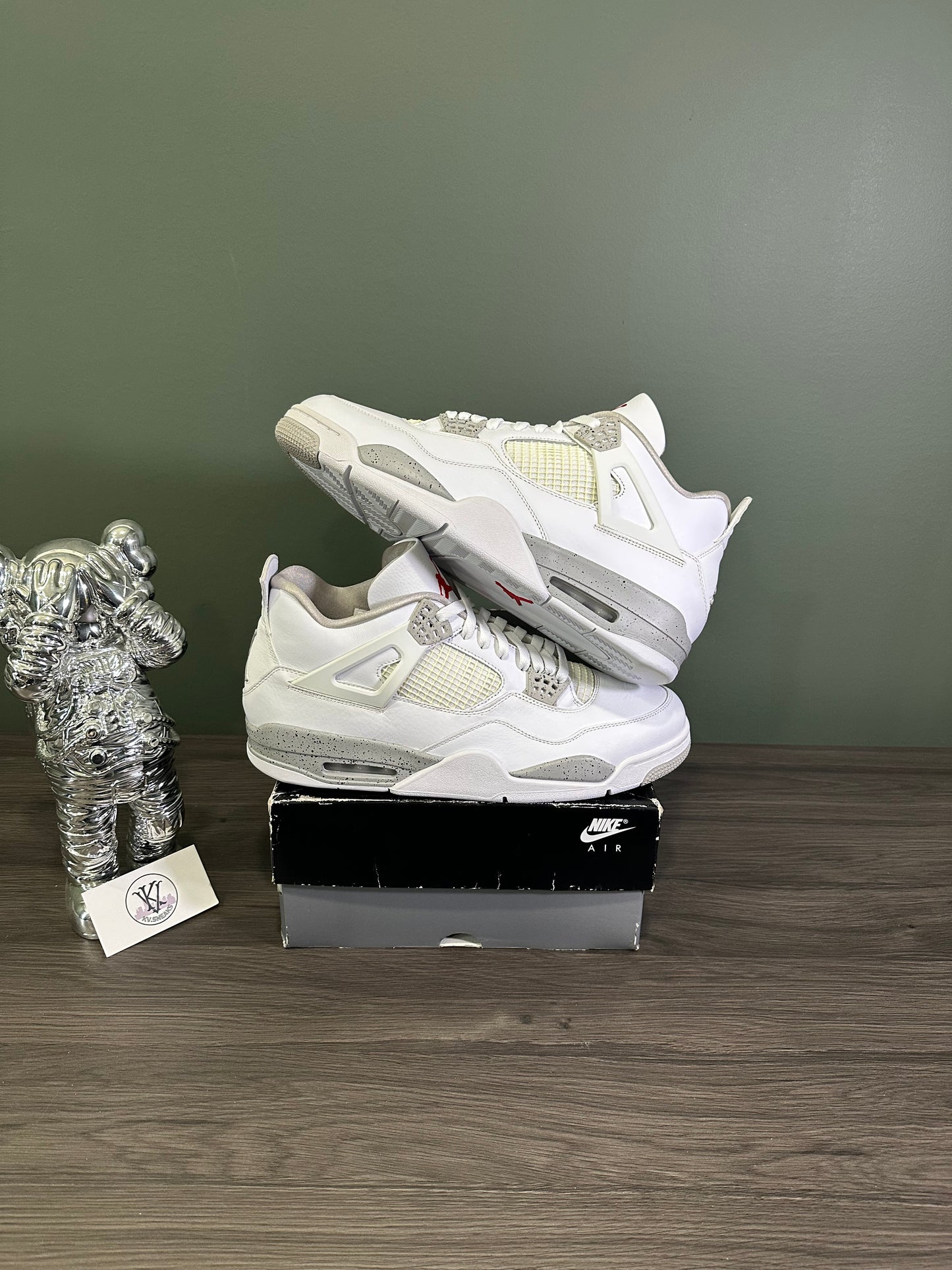 Jordan 4 White Oreo