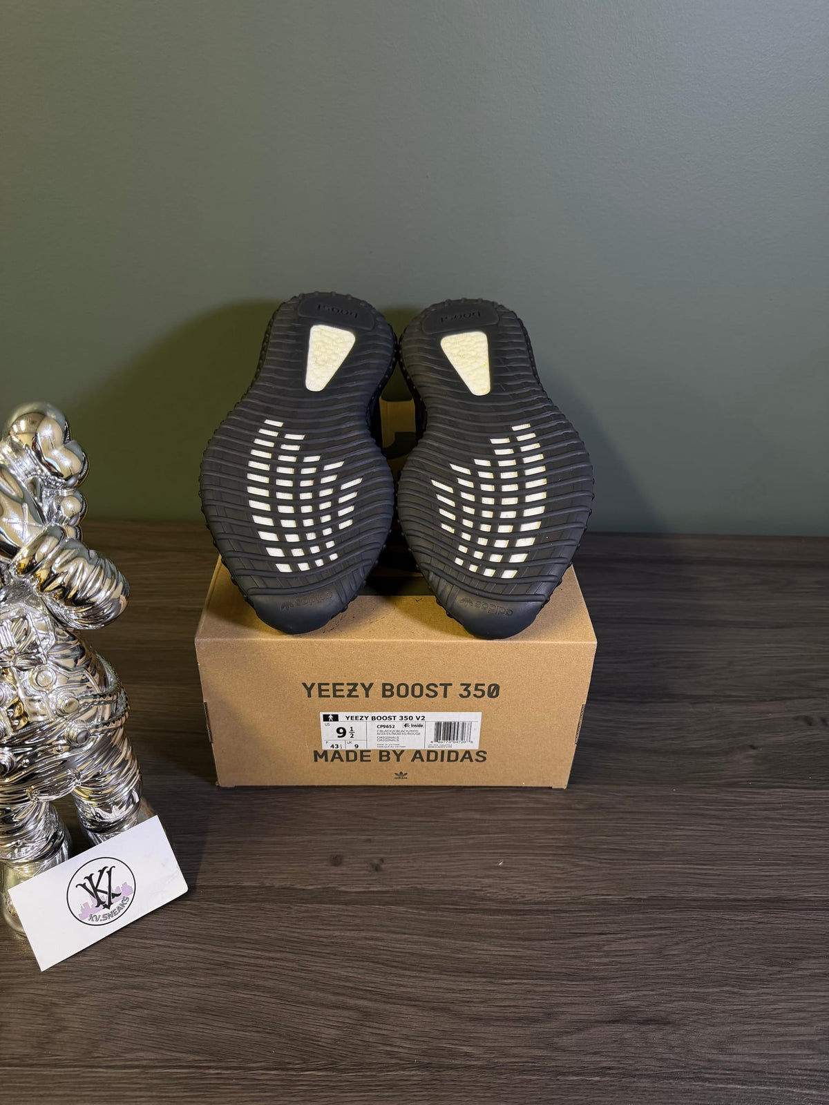 adidas Yeezy Boost 350 V2 Black Red