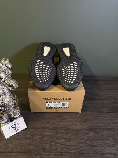 adidas Yeezy Boost 350 V2 Black Red