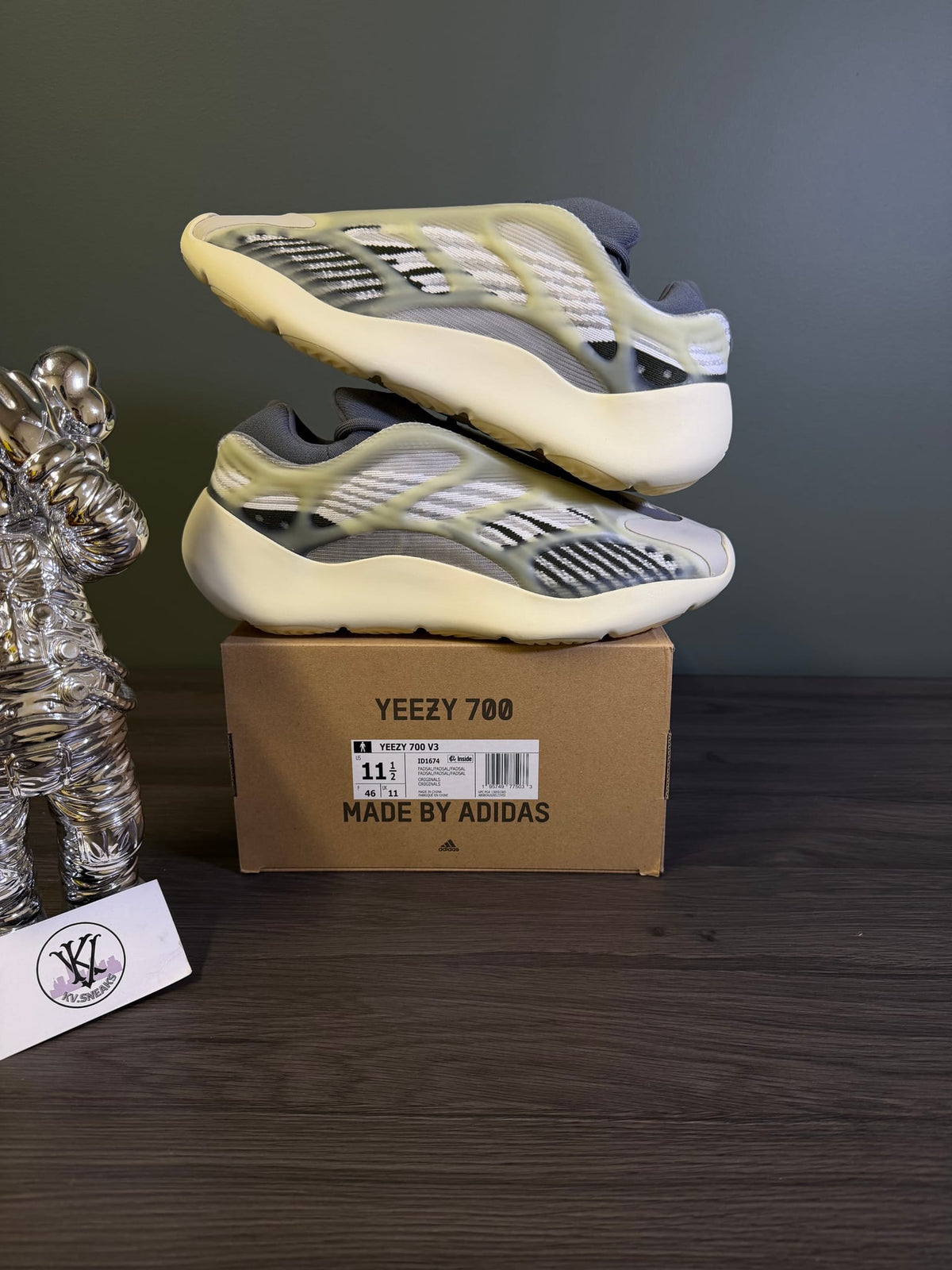 adidas Yeezy 700 V3 Fade Salt
