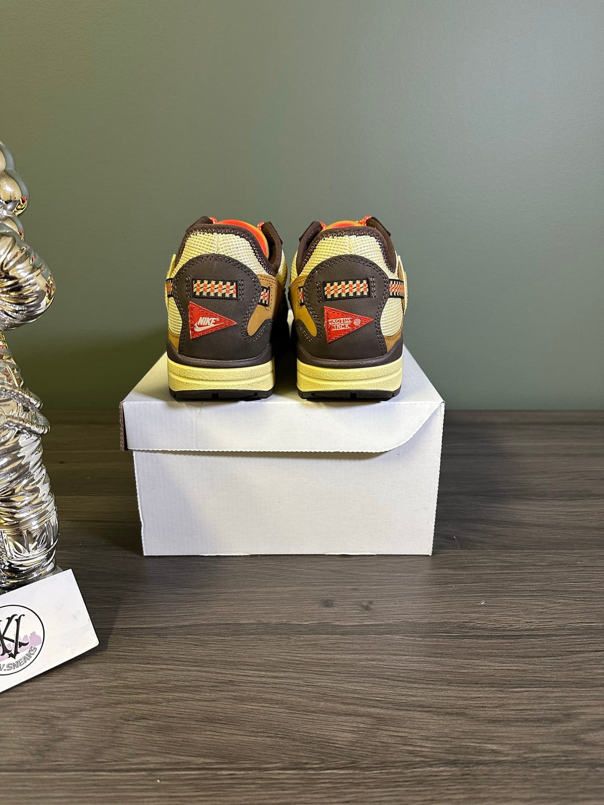 Nike Air Max 1 Travis Scott Cactus Jack Baroque Brown