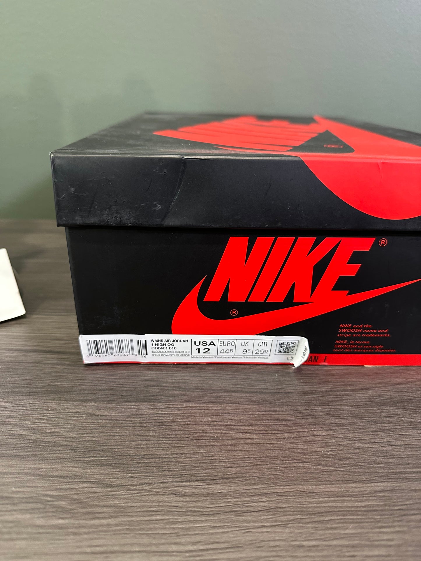 Jordan 1 High Satin Black Toe (W)