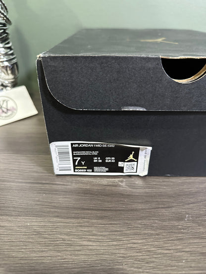 Jordan 1 Mid SE White Black Royal (GS)
