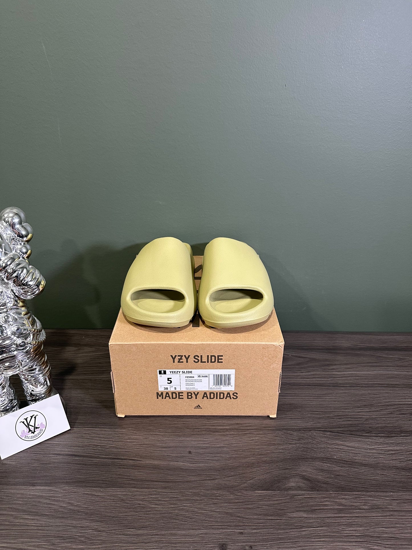 Yeezy Slide Resin