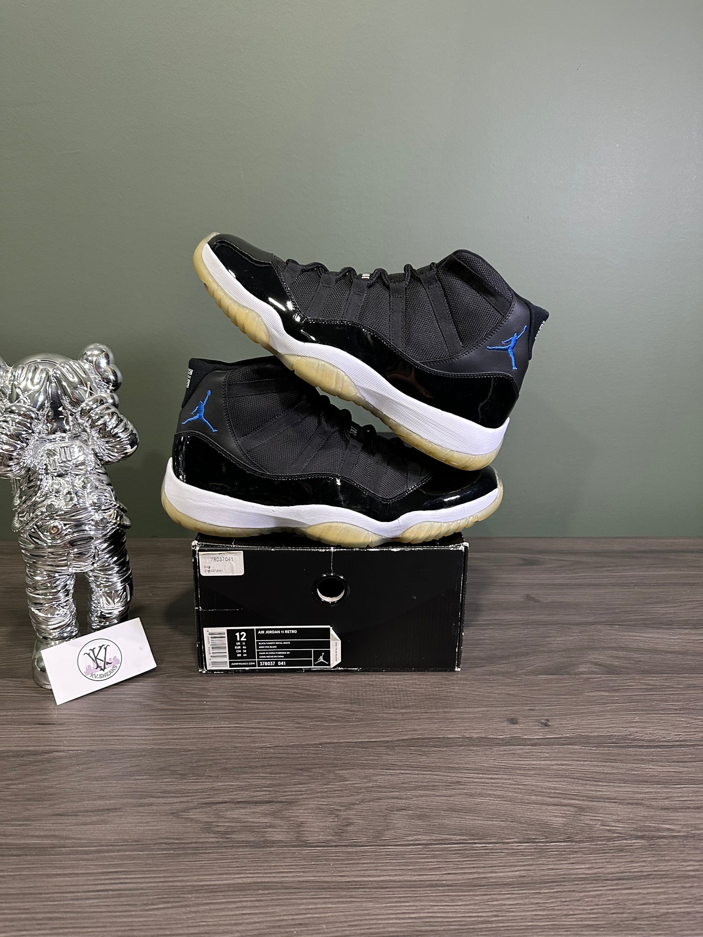 Jordan 11 Space Jam 2009