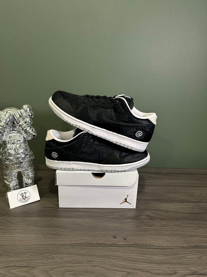 Dunk Low SB Medicom Toy