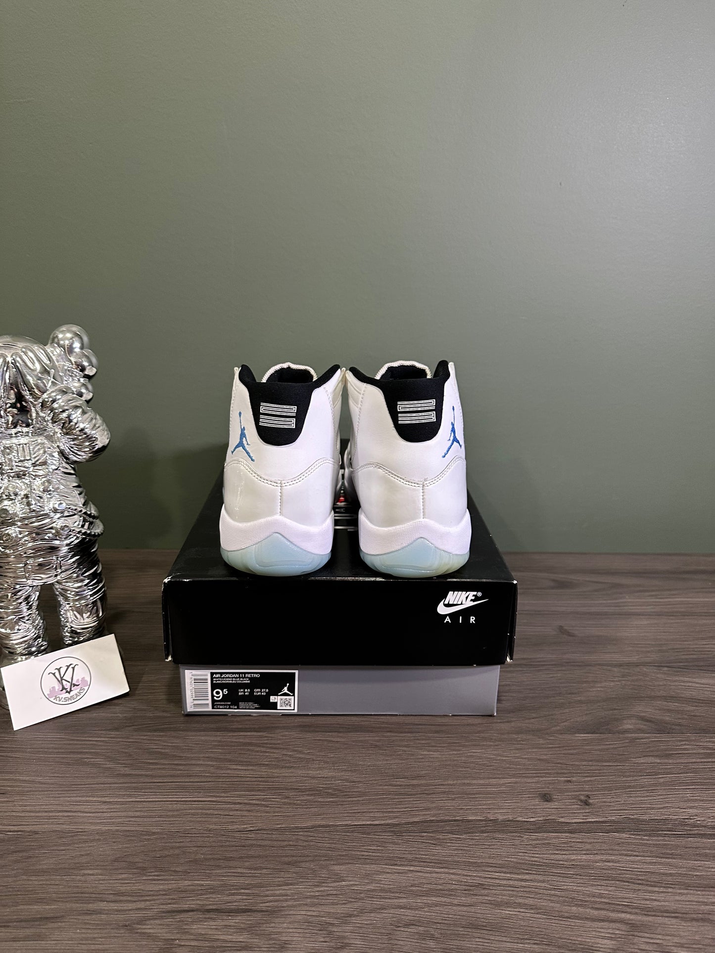 Jordan 11 Legend Blue 2024