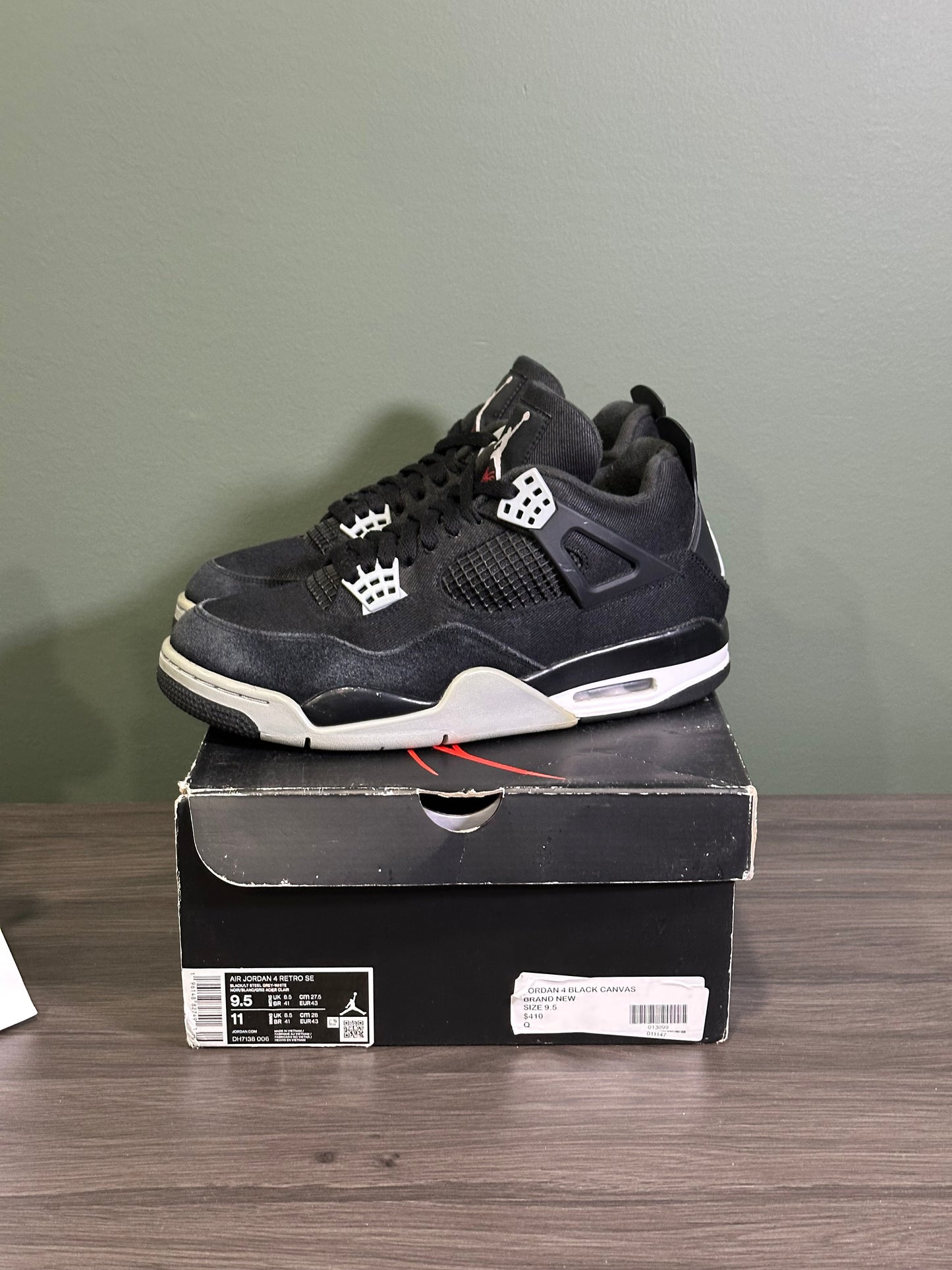 Jordan 4 Black Canvas