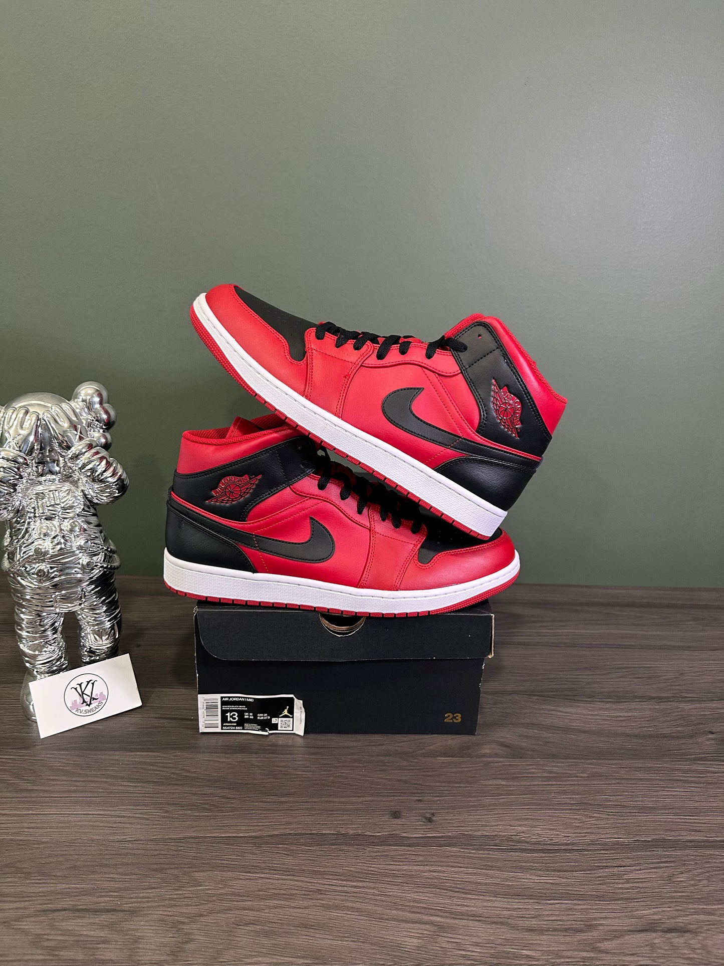Jordan 1 Mid Reverse Bred