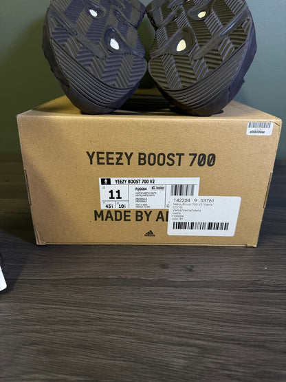 adidas Yeezy Boost 700 V2 Vanta