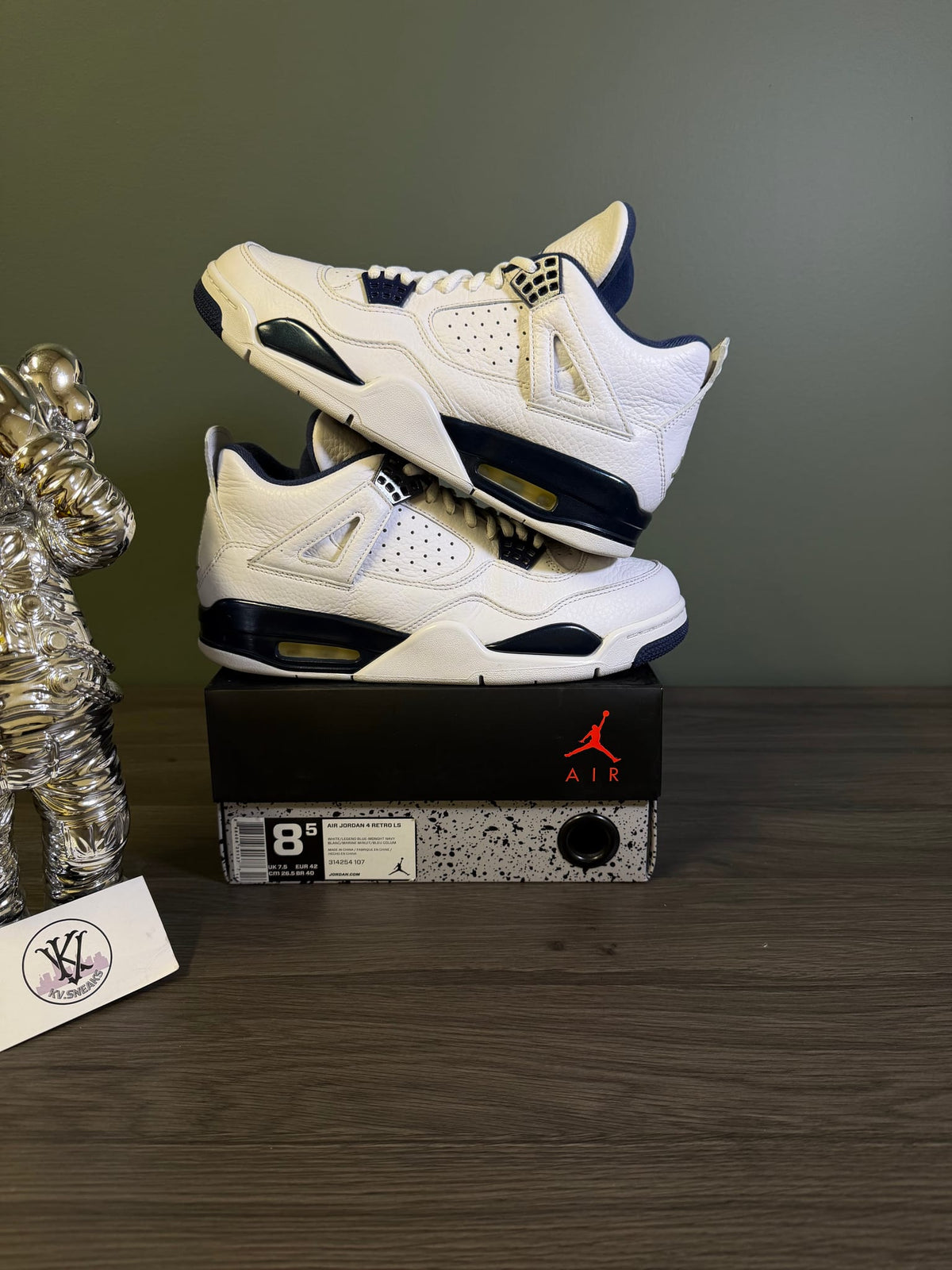 Jordan 4 Retro Columbia (2015)
