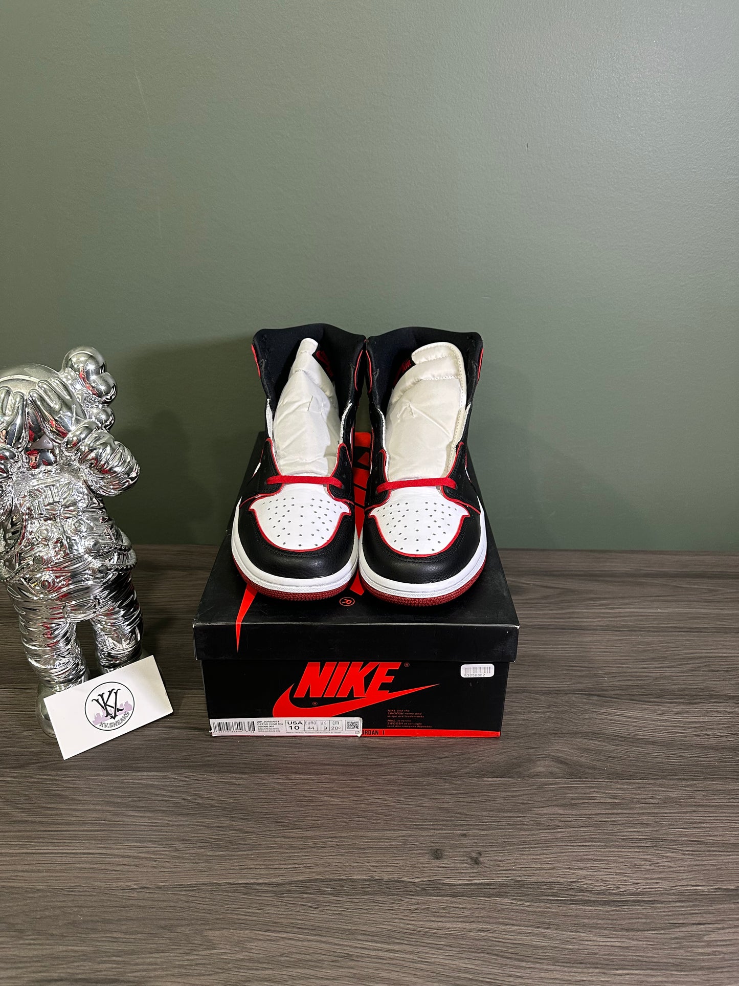 Jordan 1 High Bloodline