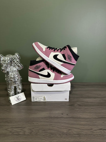 Jordan 1 Mid SE Light Mulberry