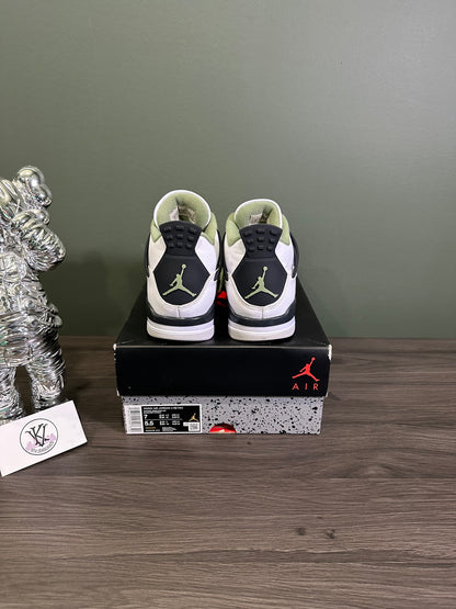 Jordan 4 Seafoam