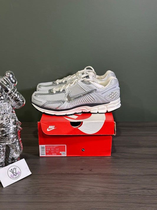 Nike Zoom Vomero 5 Photon Dust Metallic Silver (Women's)