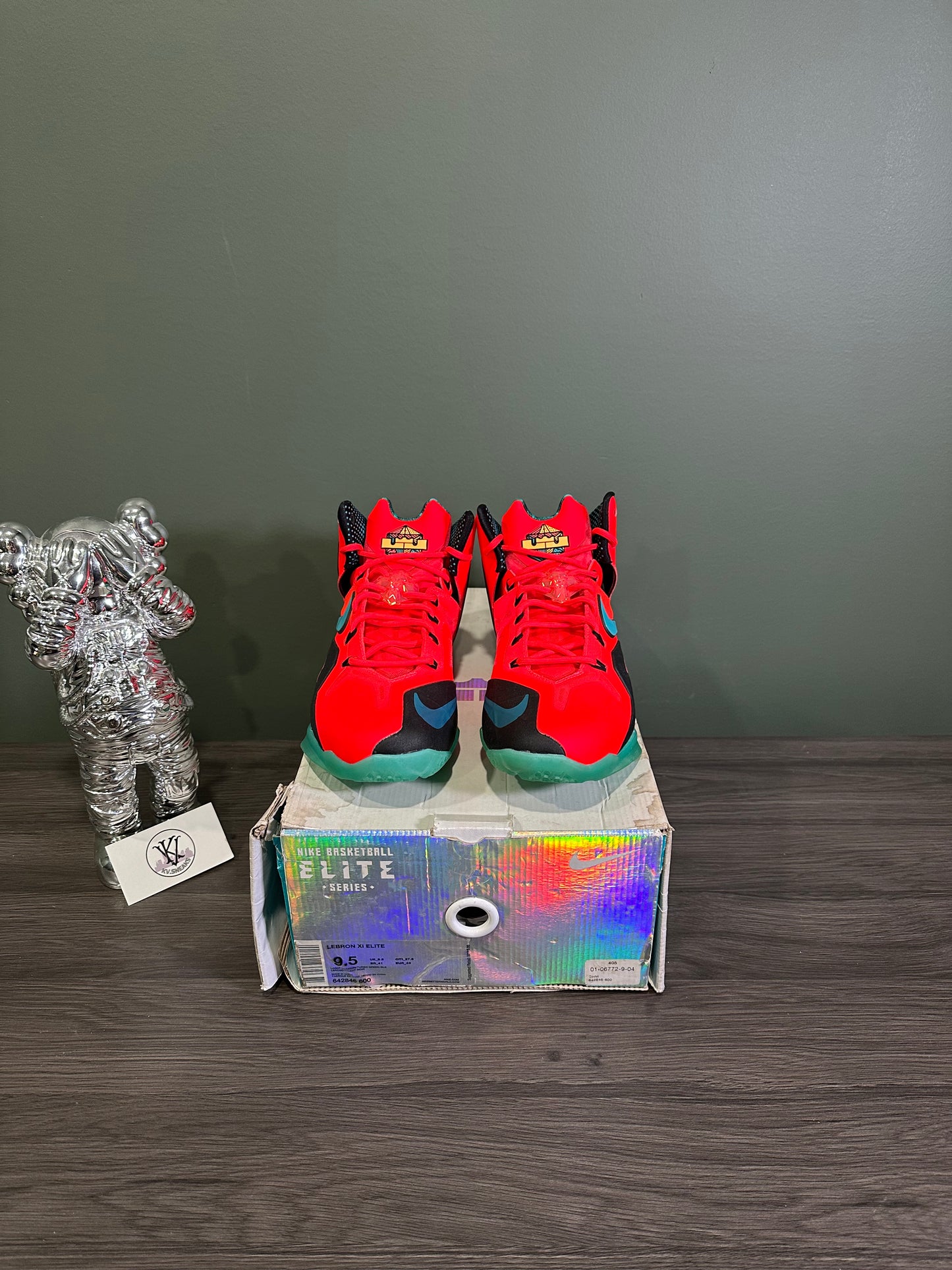 LeBron 11 Elite Hero