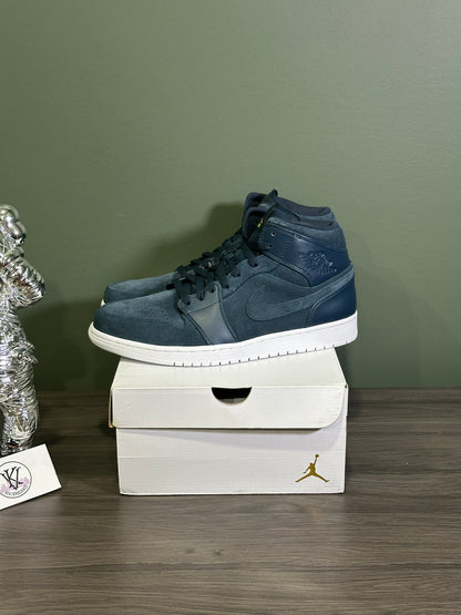 Jordan 1 Mid Armory Navy
