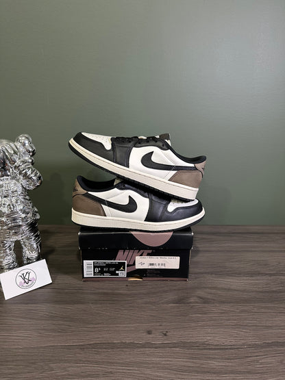 Jordan 1 Low Mocha