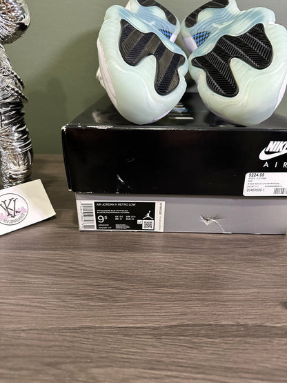 Jordan 11 Low Legend Blue