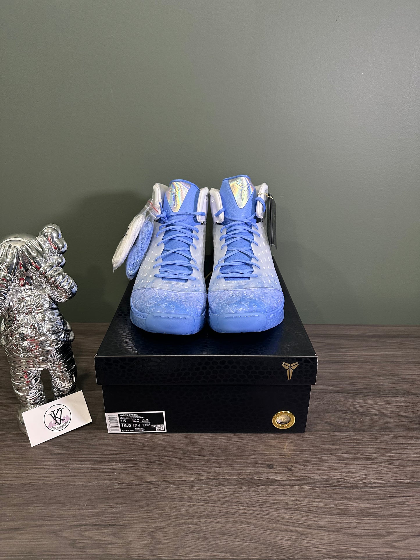 Kobe 3 Protro Christmas