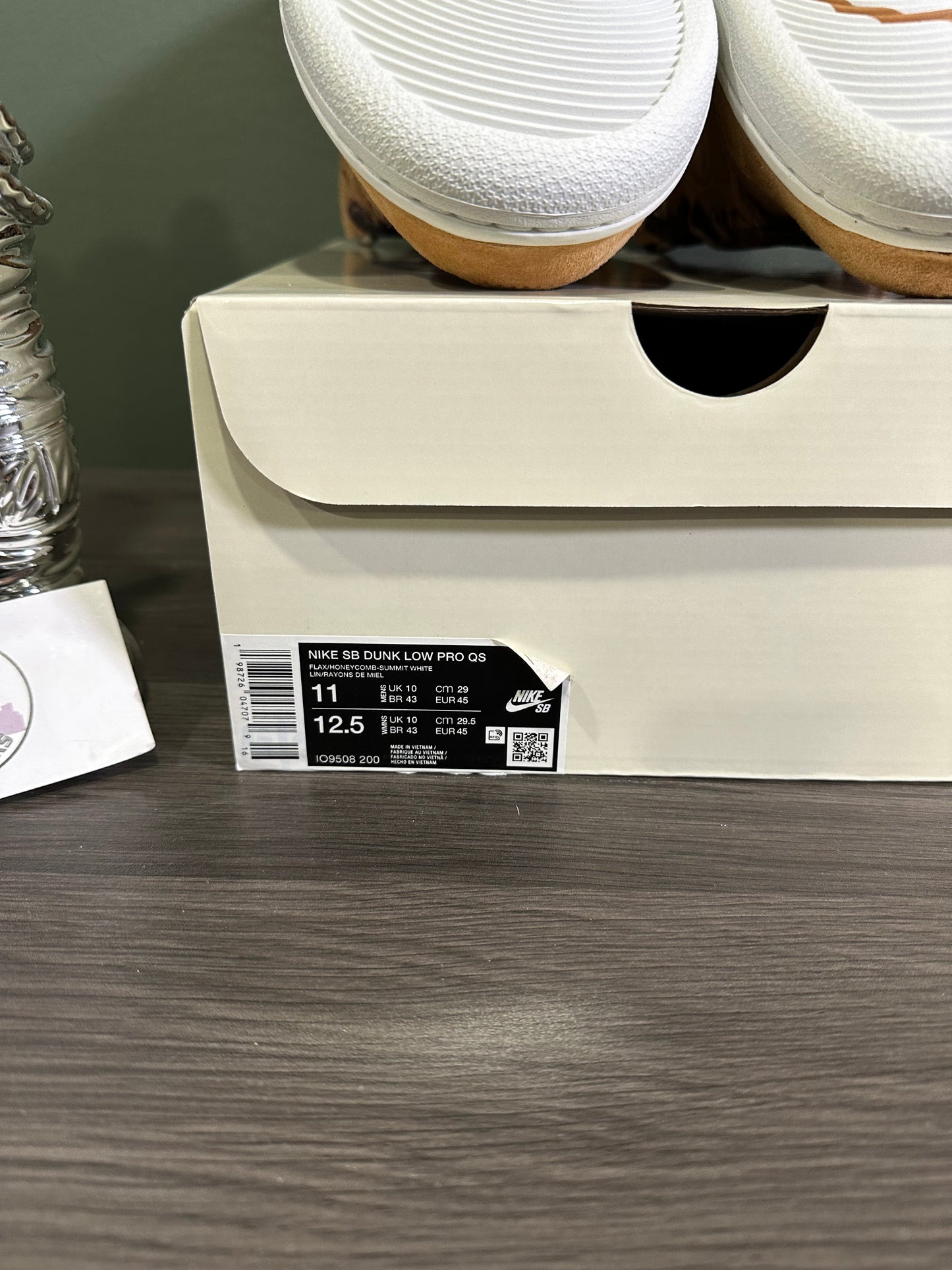 Dunk Low SB NOTE Brew and Biscuits