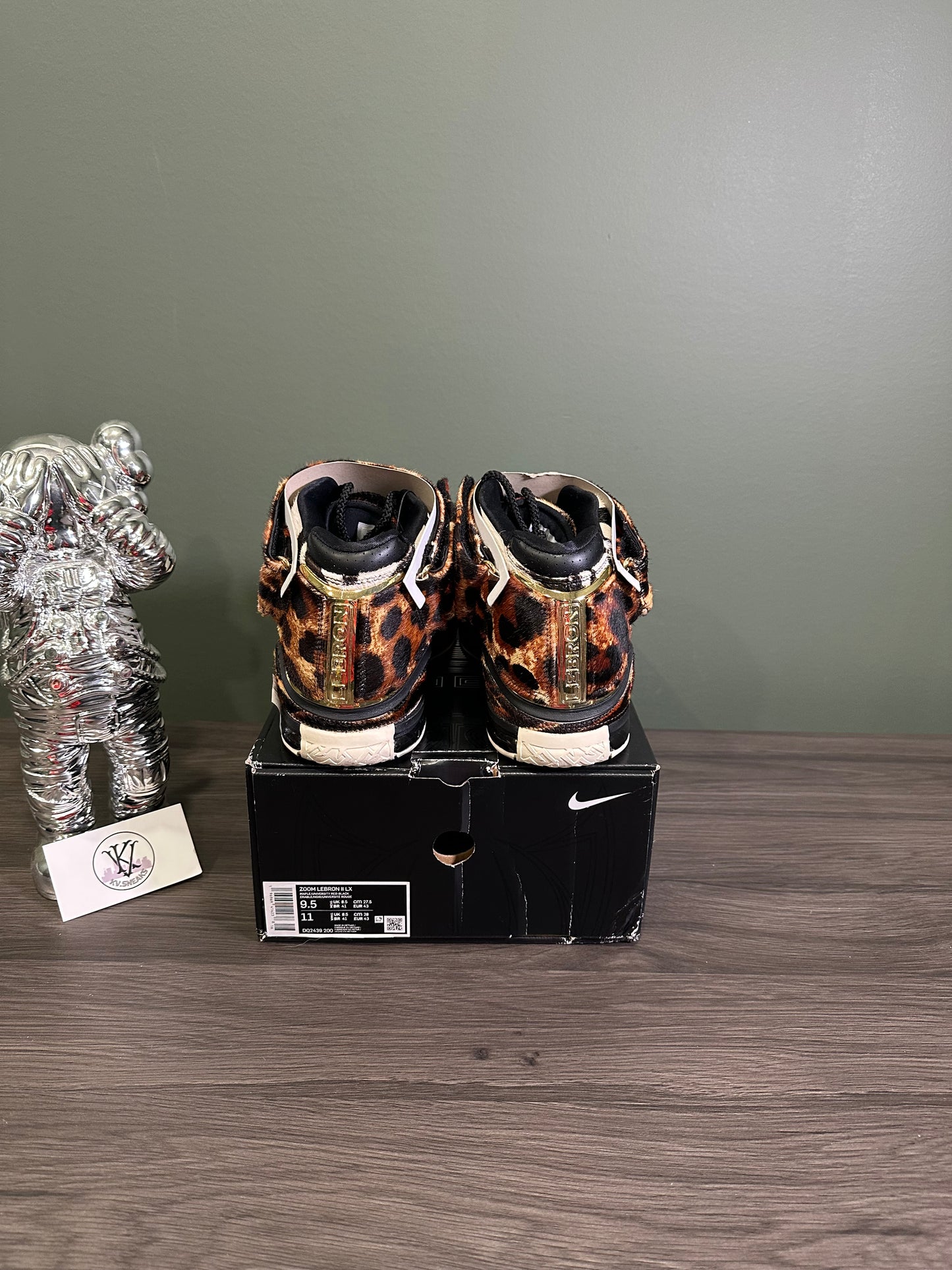 LeBron 2 LX Beast