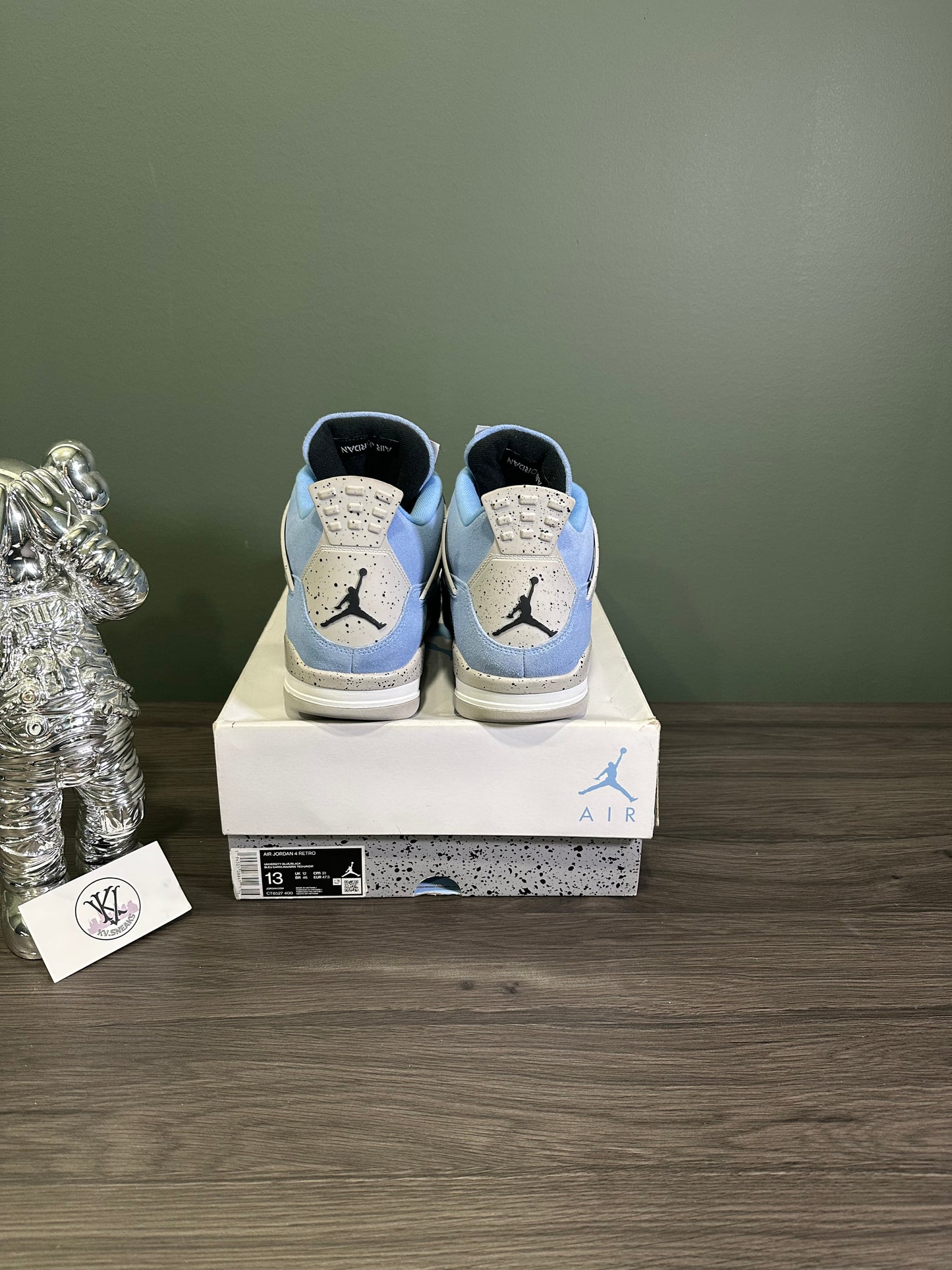 Jordan 4 University Blue