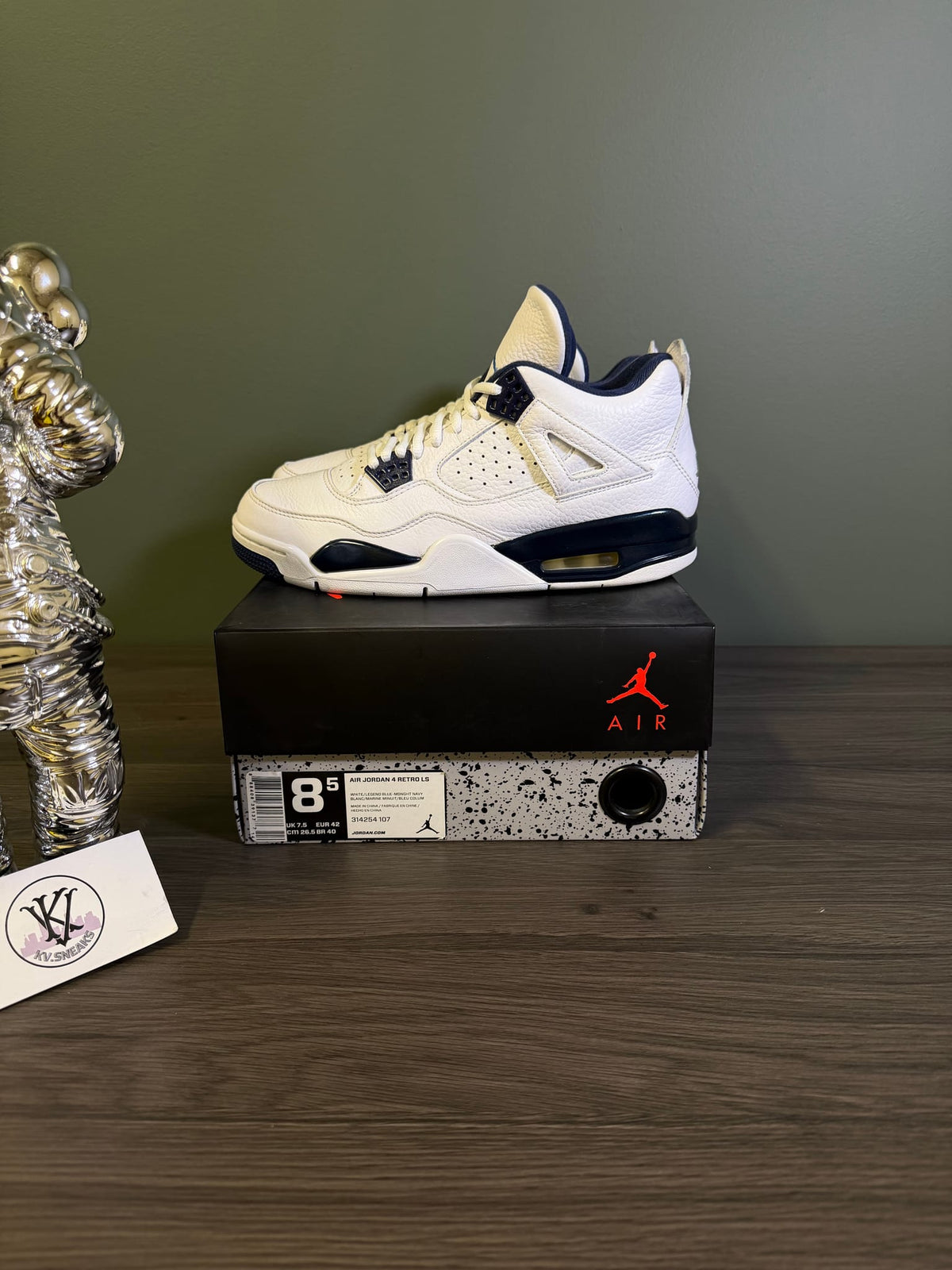Jordan 4 Retro Columbia (2015)