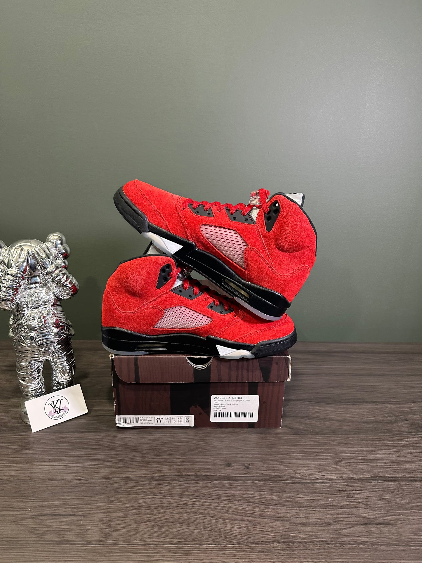 Jordan 5 Raging Bull