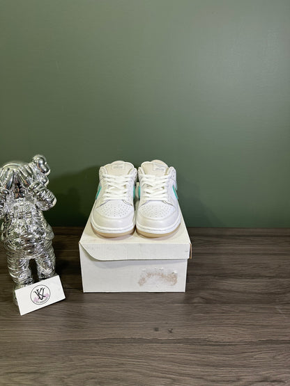 Dunk Low SB Diamond Supply Co. White Diamond