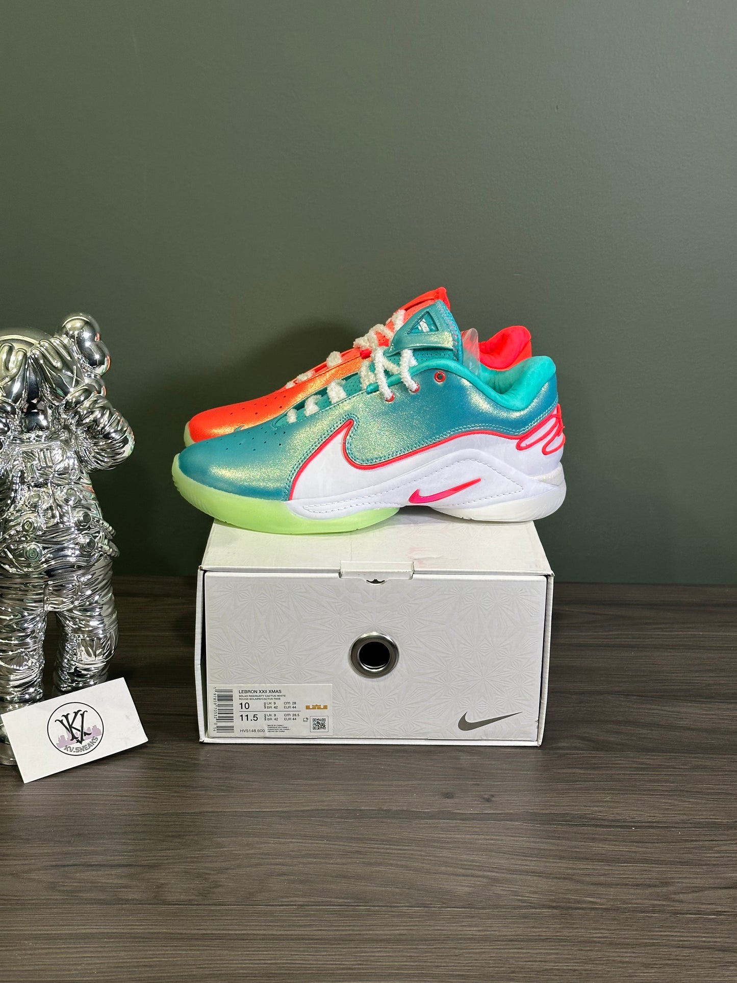 LeBron 22 Christmas
