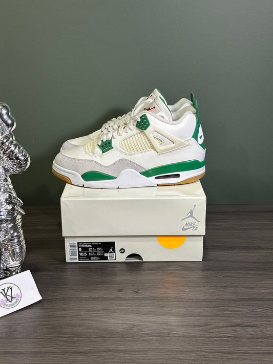 Jordan 4 Retro SB Pine Green