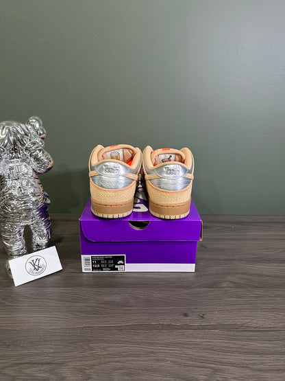 Dunk Low SB Som Tum