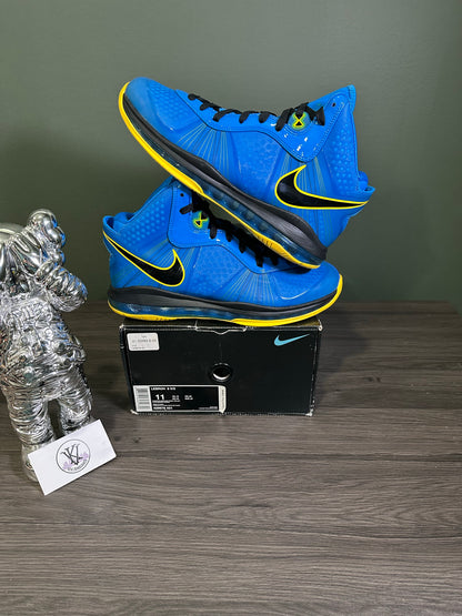 Nike LeBron 8 V/2 Entourage