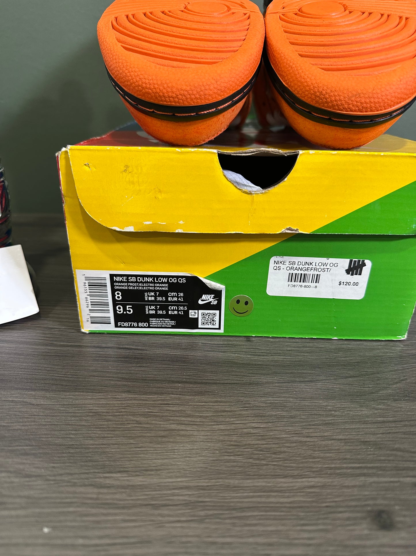 Dunk Low SB Orange Lobster