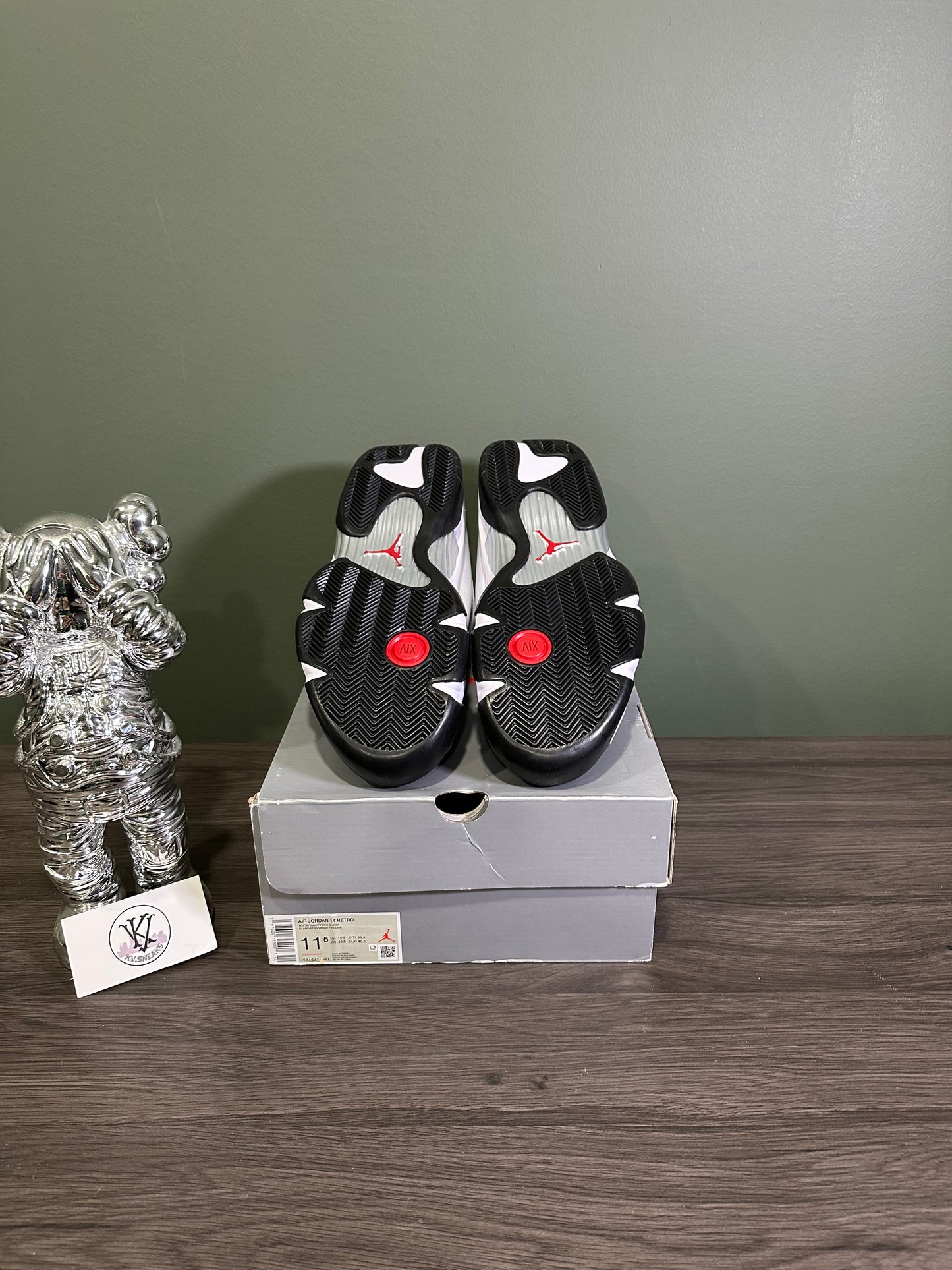 Jordan 14 Black Toe 2024