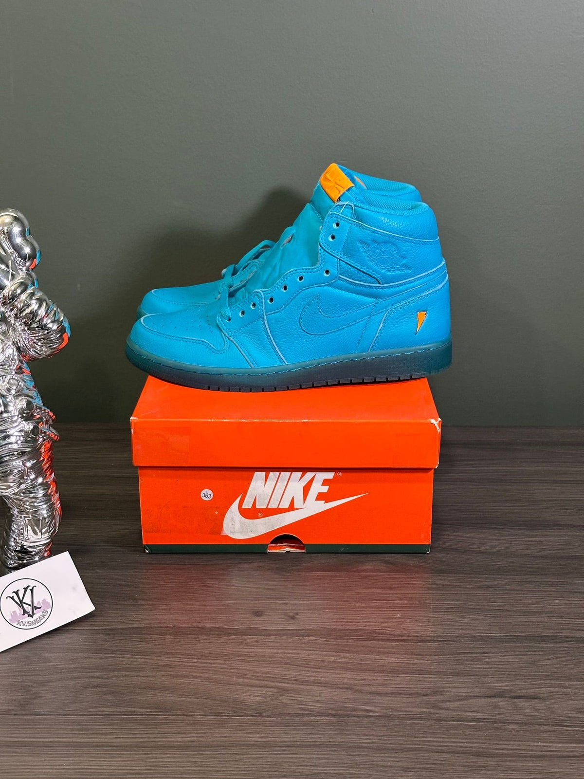 JORDAN 1 HIGH GATORADE BLUE LAGOON (SAMPLE)