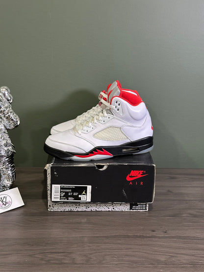 Jordan 5 Fire Red Silver Tongue 2020