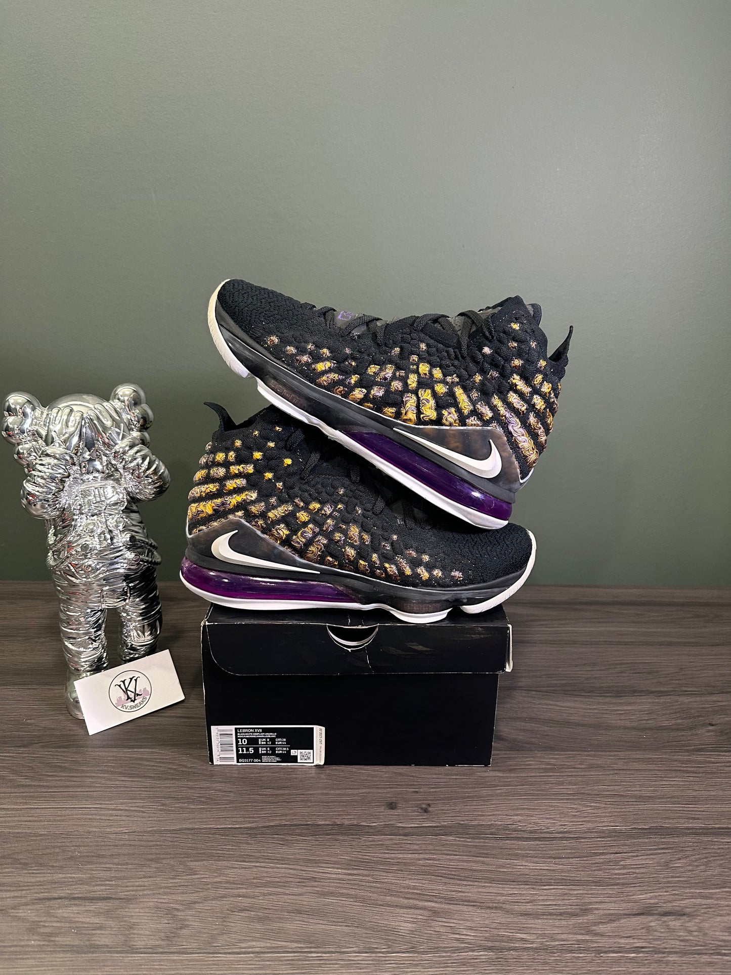 LeBron 17 Lakers