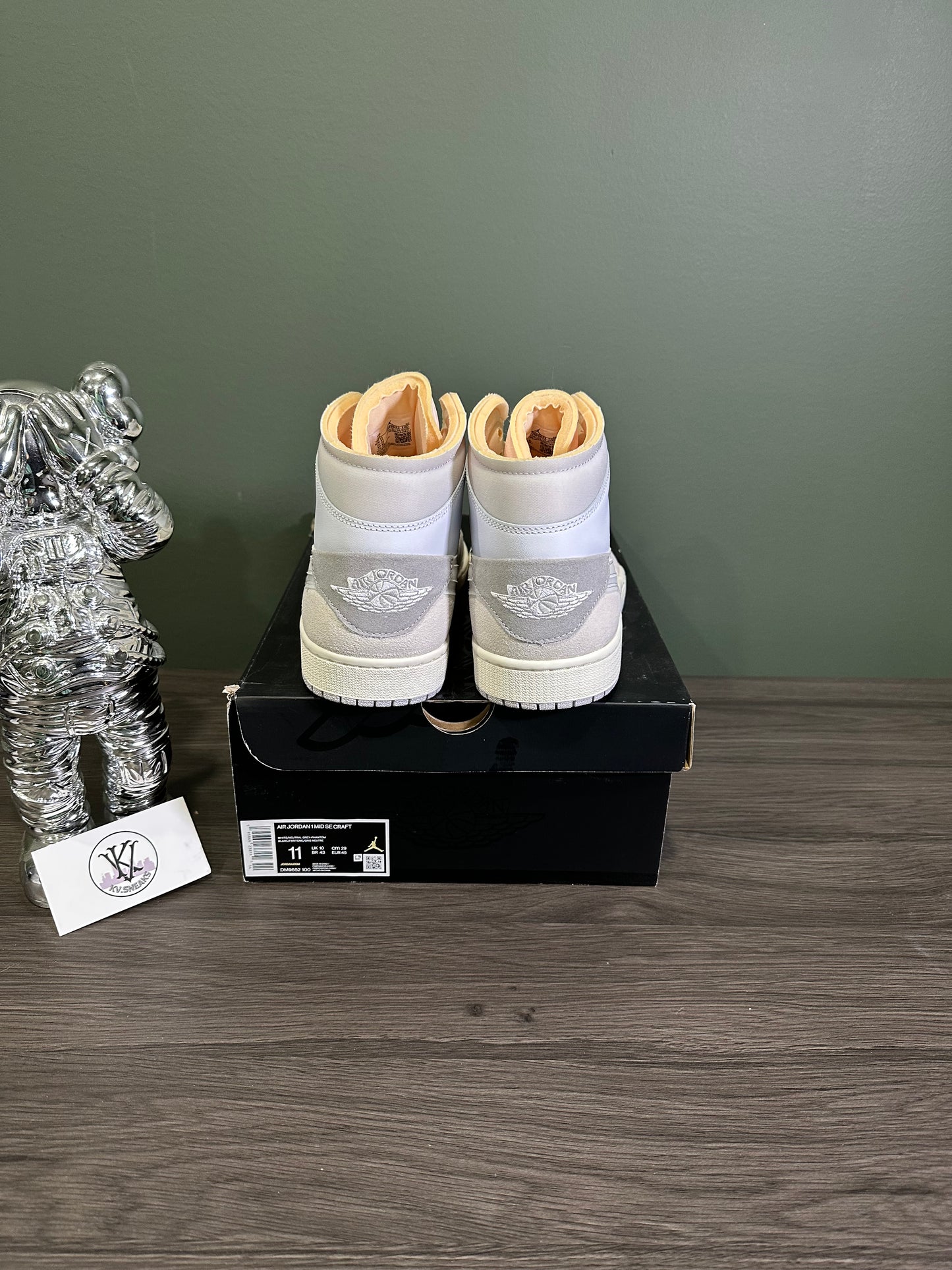Jordan 1 Mid SE Craft Inside Out White Grey
