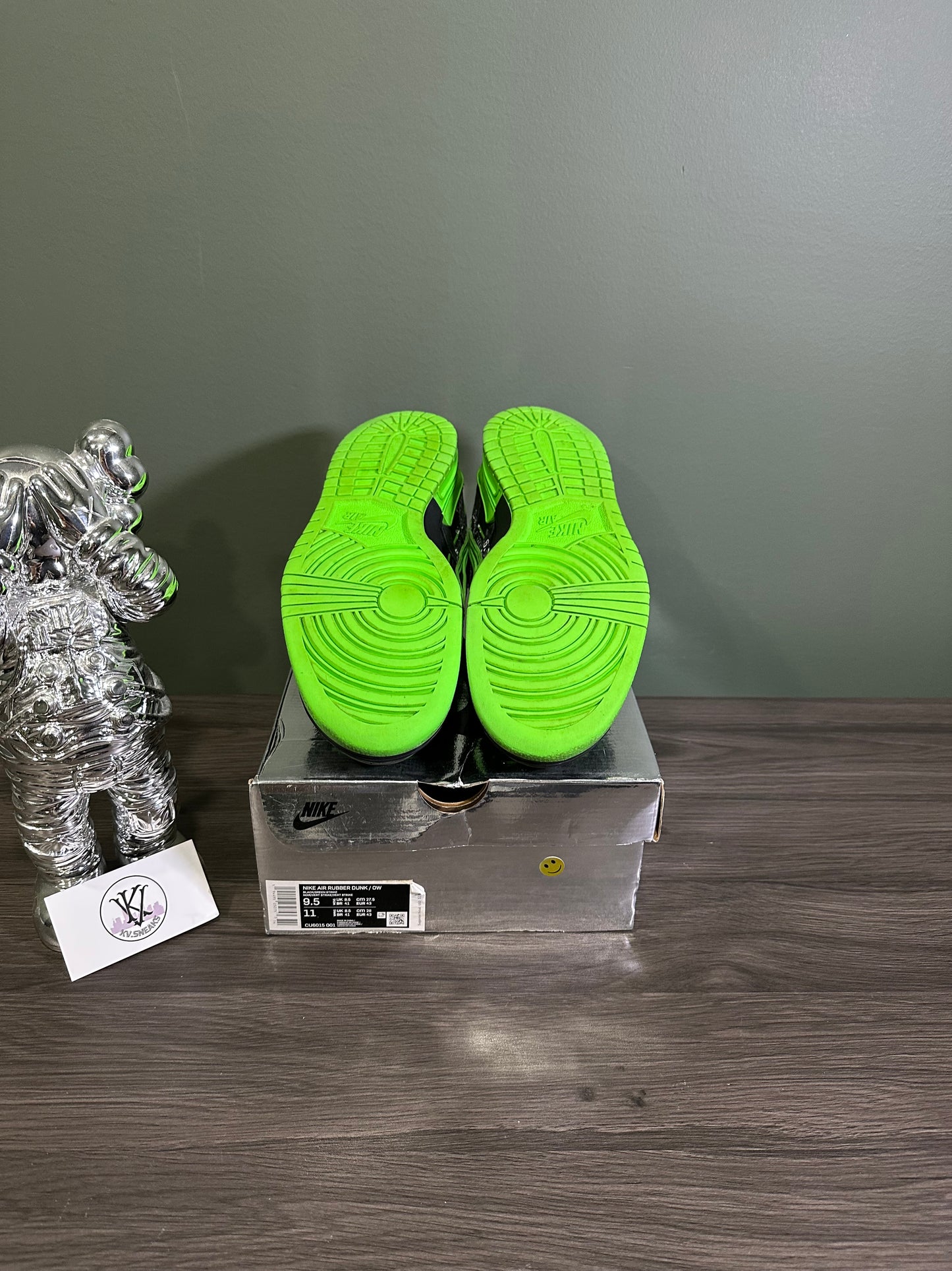 Dunk Low Off-White Rubber Green Strike