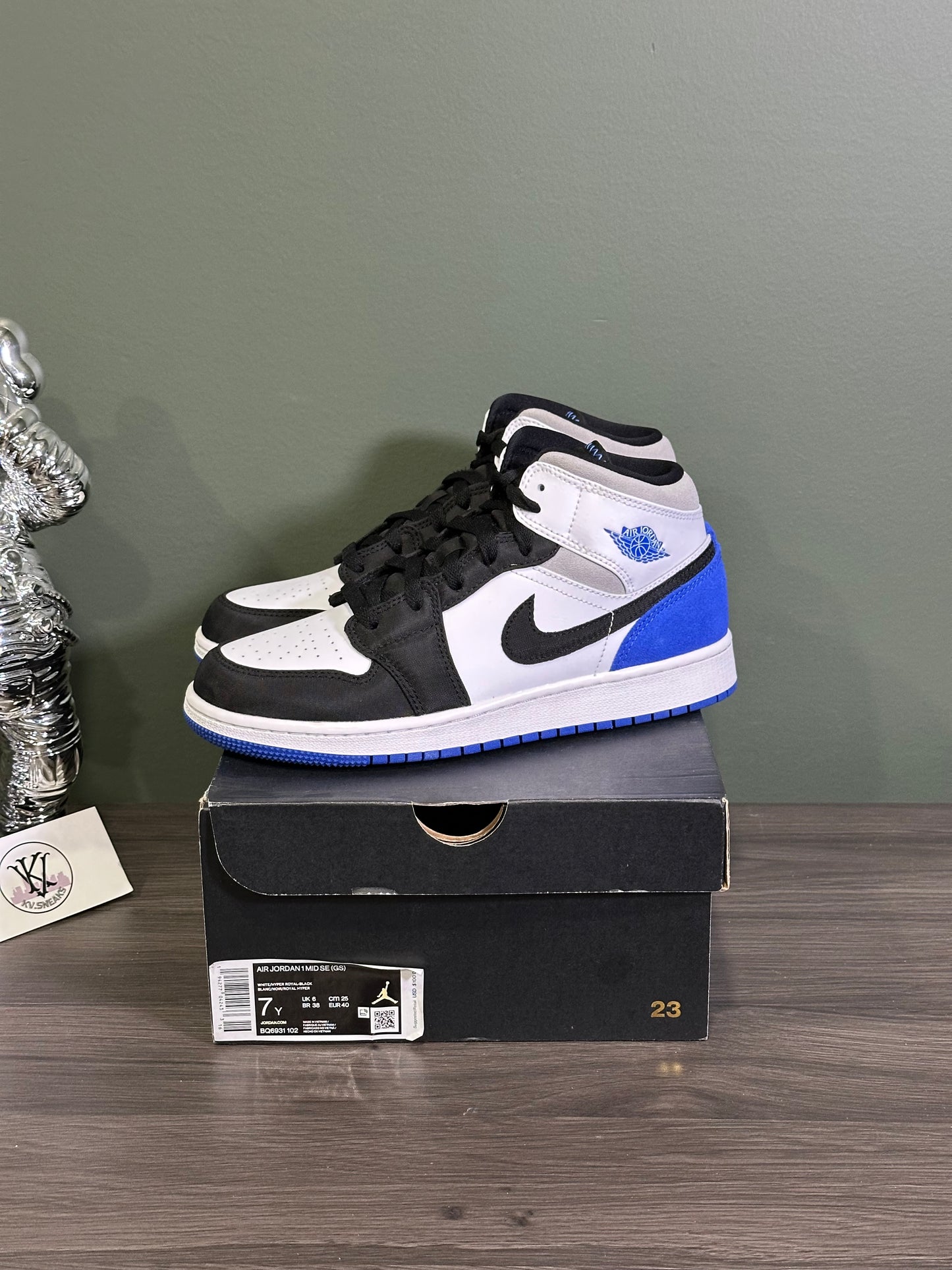 Jordan 1 Mid SE White Black Royal (GS)