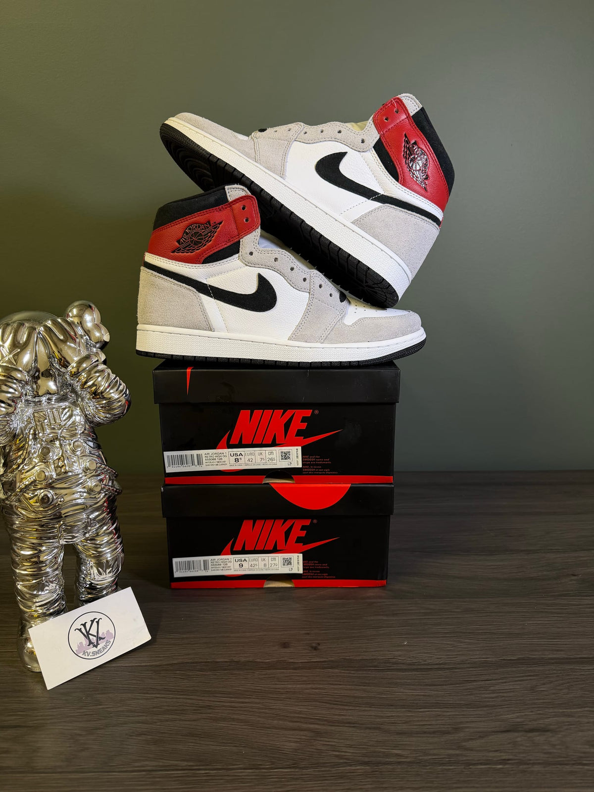 Jordan 1 Retro High Light Smoke Grey