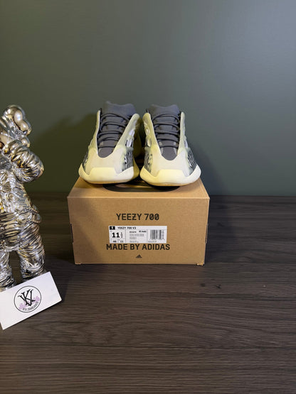 adidas Yeezy 700 V3 Fade Salt