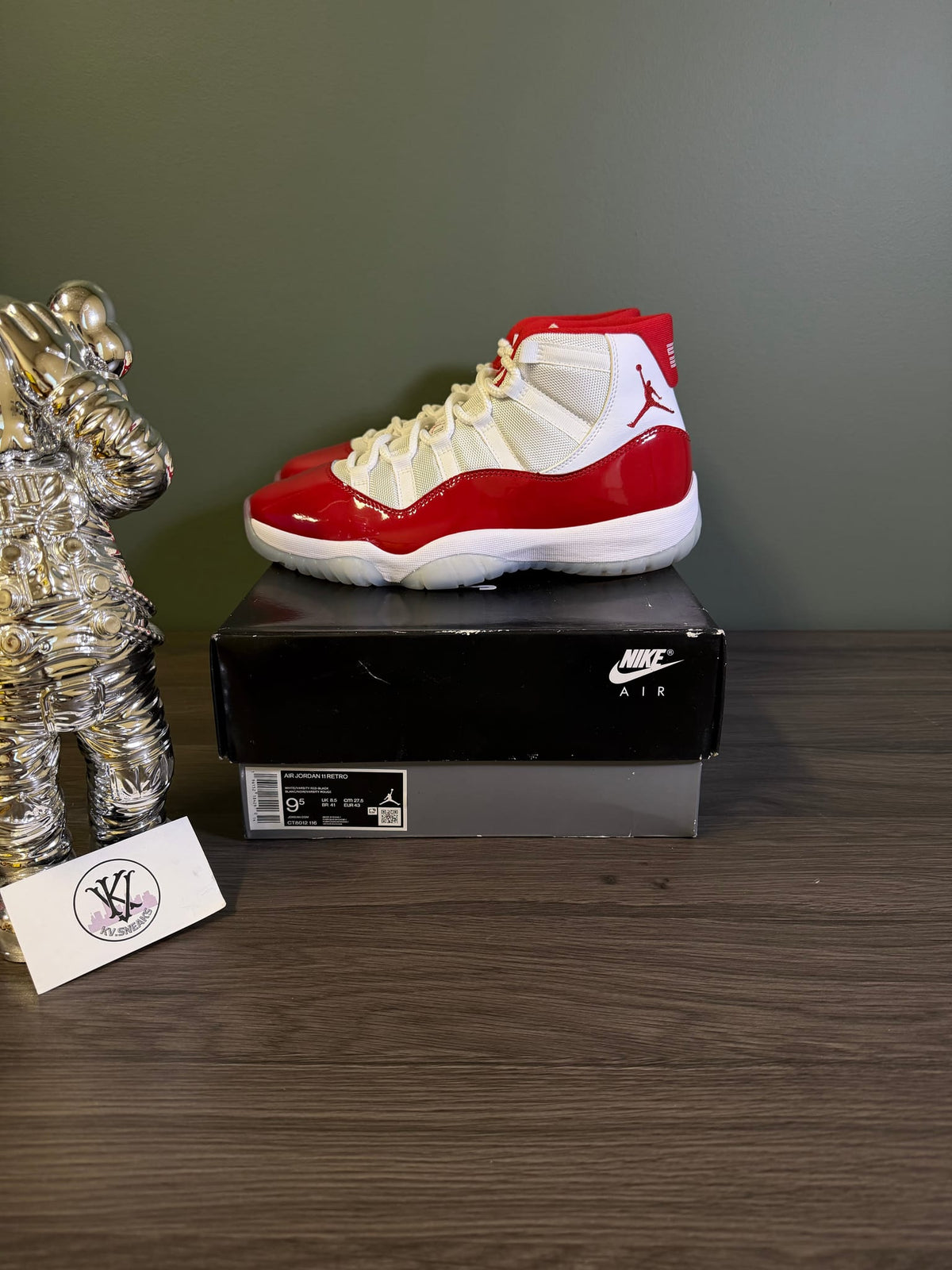 Jordan 11 Retro Cherry (2022)