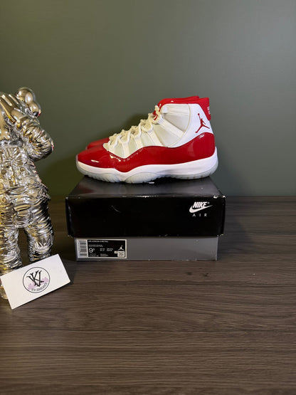 Jordan 11 Retro Cherry (2022)