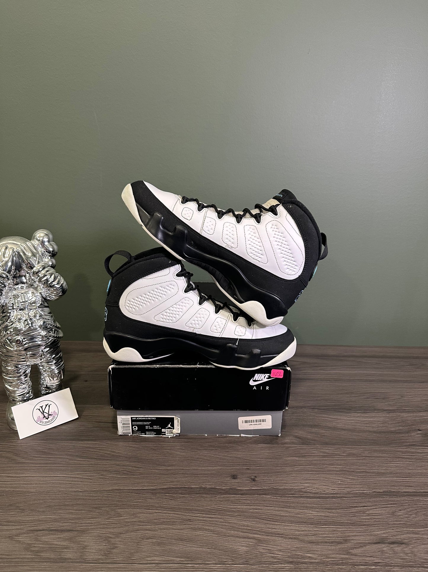 Jordan 9 University Blue